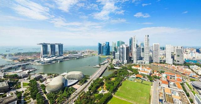 低齡留學(xué)家長要不要陪讀？解讀各國陪讀政策！